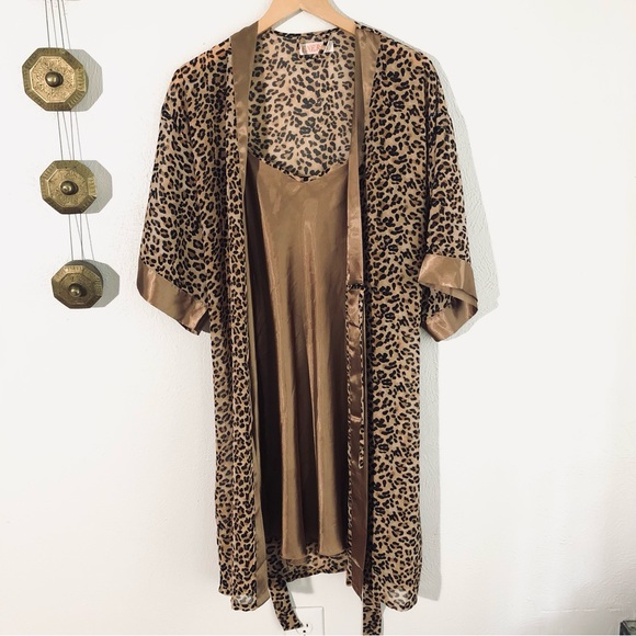 Energy > Leopard Print Kimono Robe and Slip Dress Matching Set > M - Picture 11 of 13
